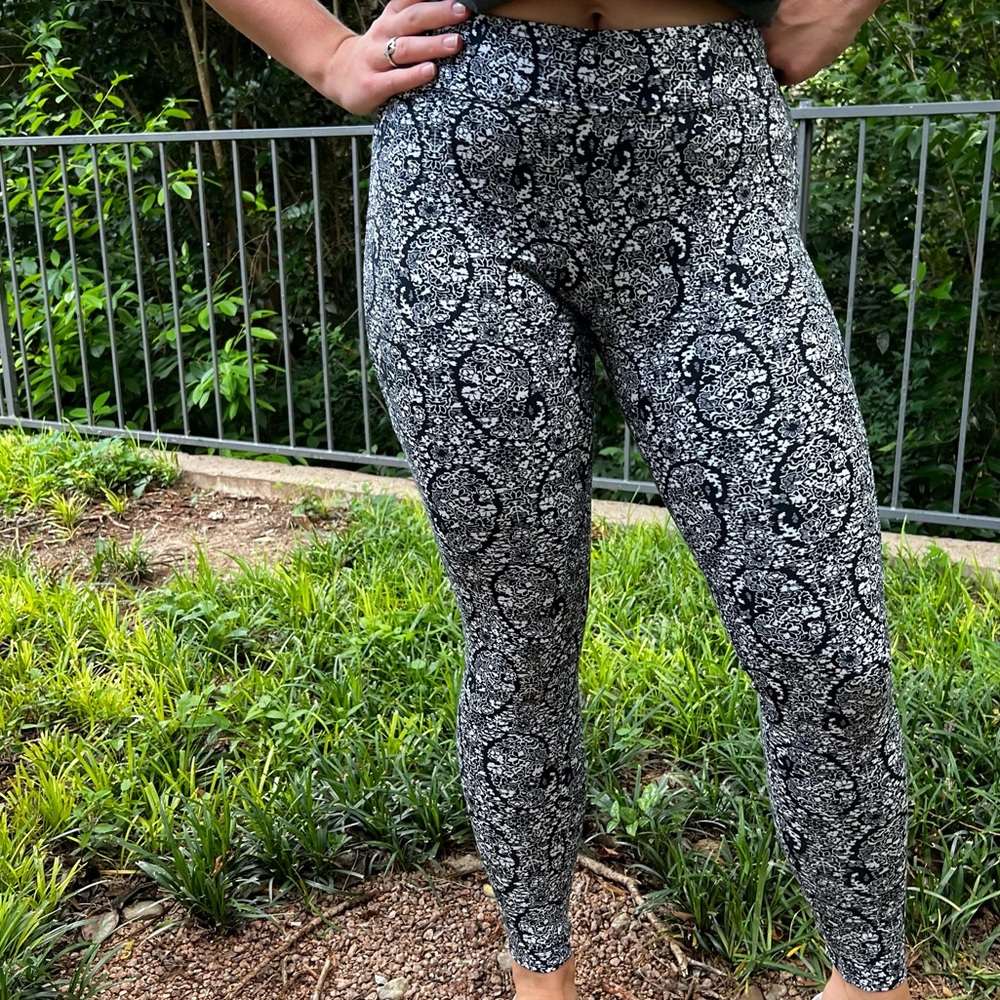 LAND’S END gently used high-quality leggings